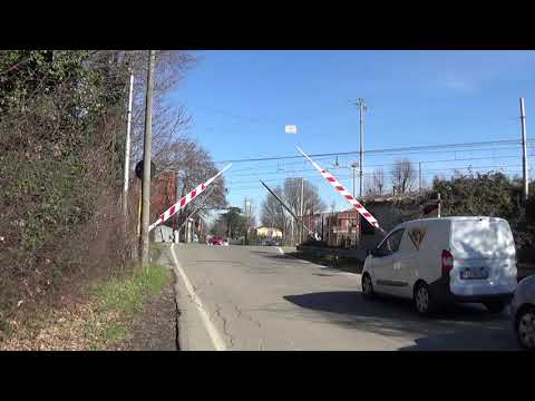 Passaggio a livello di via della Salute - Bologna / Level Crossing / Passage à niveau / Paso a Nivel