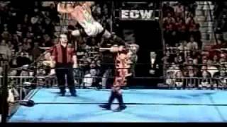 Three 6 Mafia - Hit &#39;Em