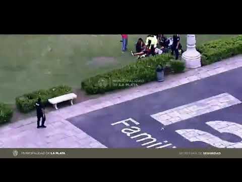 Pelea entre dos “limpia vidrios” terminó con un apuñalado y un detenido