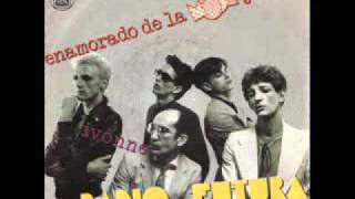 RADIO FUTURA ENAMORADO DE LA MODA JUVENIL