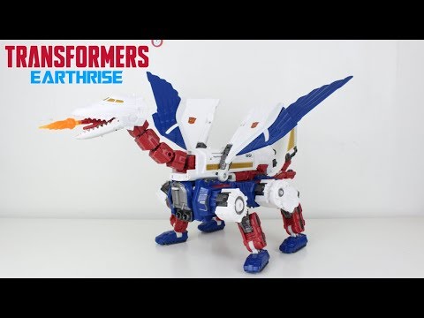 Transformers Earthrise Commander Class Skylynx Review