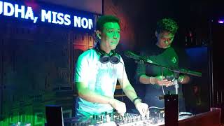 Download lagu DJ FREDY 'DUA CINCIN vs MUNGKIN vs SATU HATI SAMPAI MATI vs SAMPAI TUTUP USIA' mp3
