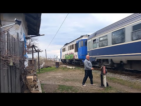 Trenul IR 1858 Piatra Neamț-Bucuresti Nord pleacă din Piatra Neamț la barieră!