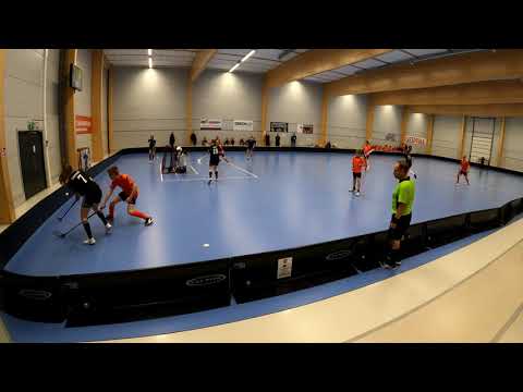 1.10.2021 Korska pojat - FC Tuusula/Blackbirds United T18 - erä 3/3 Tuusulan Salibandyhalli