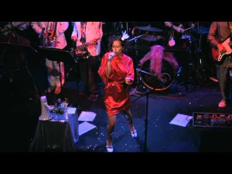 Silvia Machete - Bomb of Love