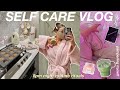8PM SELF CARE VLOG! wind down with me: baths, face masks, baking, & journaling 💌