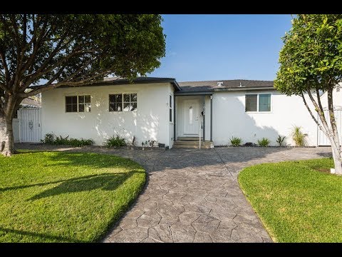 10128 Laurel Canyon Blvd., Pacoima 91331