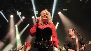 KIM WILDE - View From A Bridge/Chequered Love GREATEST HITS TOUR 2022. Live Paris (25/04/2022)