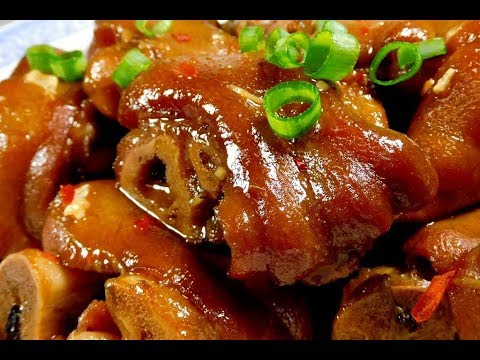 Szechwan Claypot Pork Trotter with Spicy Sauce