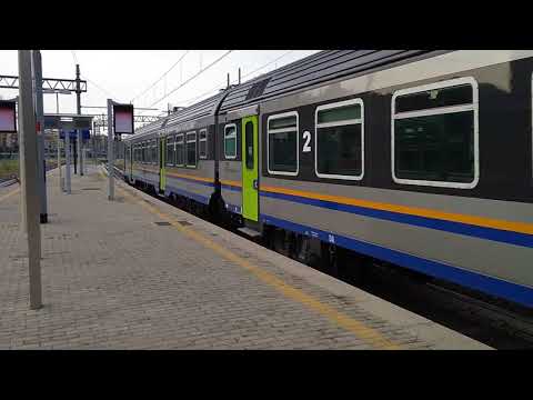 Regionale 2313 da Firenze in arrivo a Roma Tiburtina. Nuova livrea trasporto regionale Trenitalia