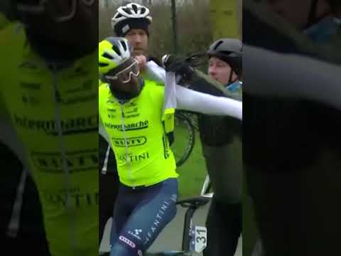 Amai mijne frak, serieus windje! #koers #omloophetnieuwsblad