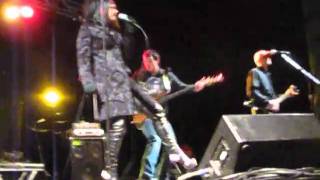 Amanda Overmyer- Love me like you want to