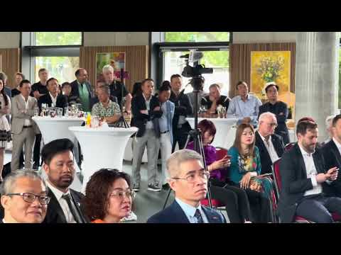 Ông Đồng Thanh Nguyên, đại diện TTTM Đồng Xuân phát biểu