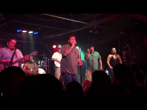 J Boog – Crazy @ Strummers Fresno 08/10/17