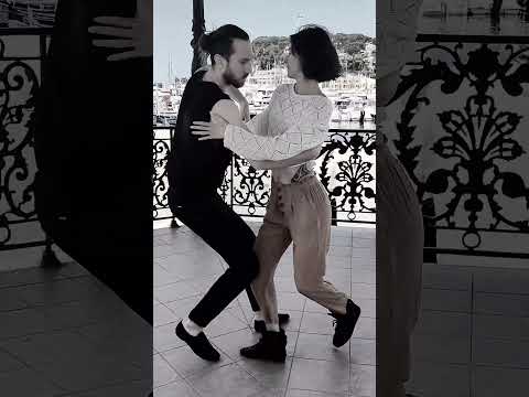 Wow! Mesmerising dance improvised through "Sense of hope" ✨. Thank you @EmelineRochefeuille.