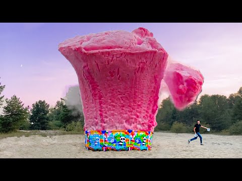 EXPERIMENT : Very Giant POOL and Coca-Cola VS Mentos