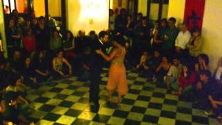 Video thumbnail for Corina Herrera y Leo El Pibe Pankow bailan en Milonga El Tigre y El Dragón 2 de 4