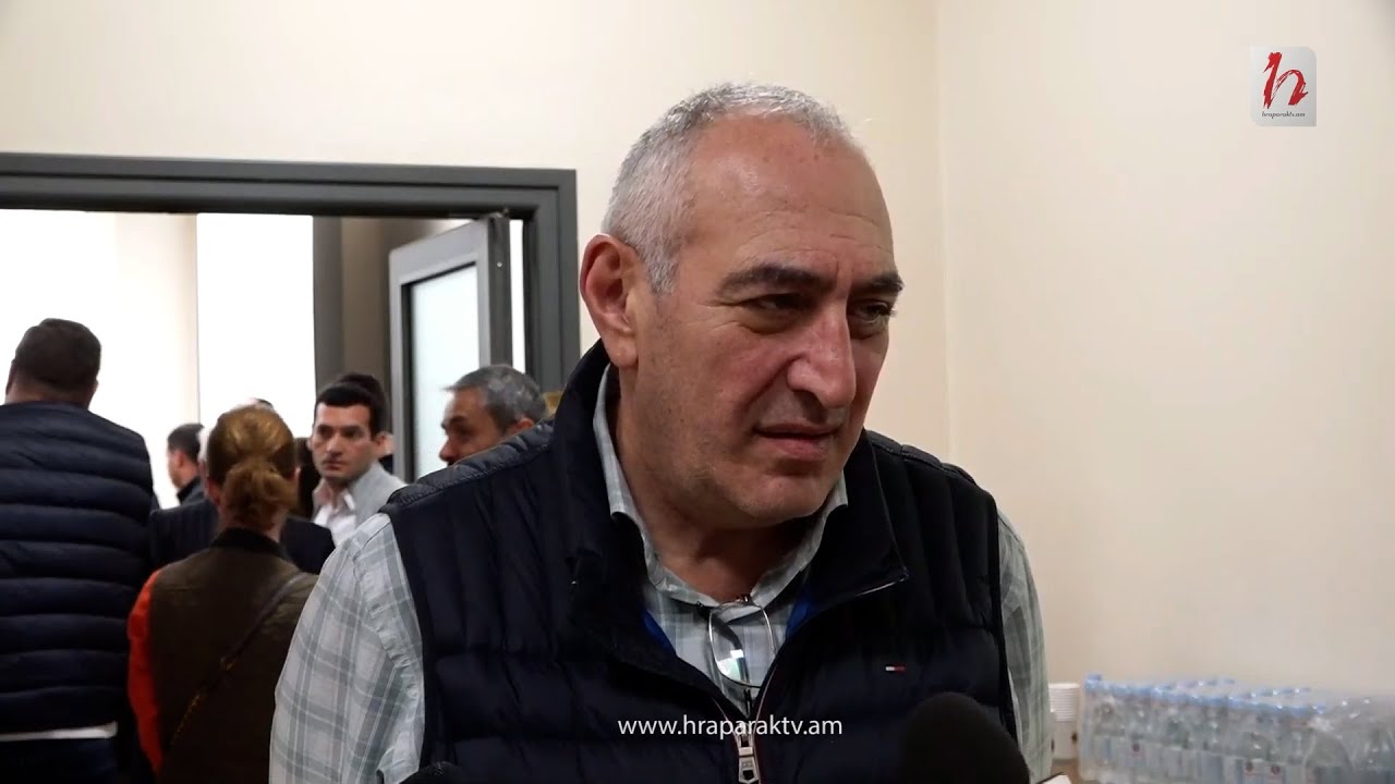 Ես անիմաստ մարդկանց չեմ մեկնաբանում