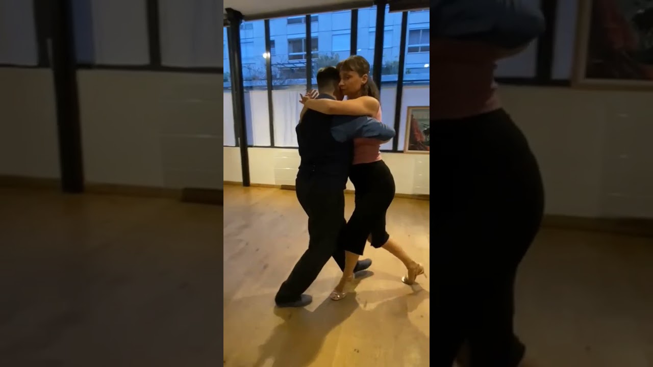 Video thumbnail for Musicality for a lyrical d'Arienzo with Veronica Toumanova and Asya Moiseeva #tangoargentino