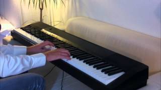 Sergels Torg / Slå mig hårt i ansiktet (Piano Mashup) - Veronica Maggio / Thomas Stenström