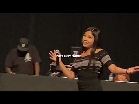 Jay Roxxx - Two Chicanas (07.23.2022 Fox Theater Pomona)
