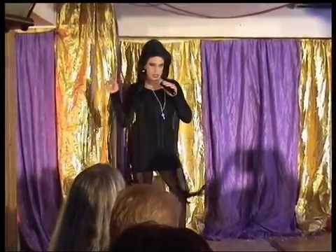 Travesti Divoké kočky Lucie Bílá - Pouta slečna Miriam 2016