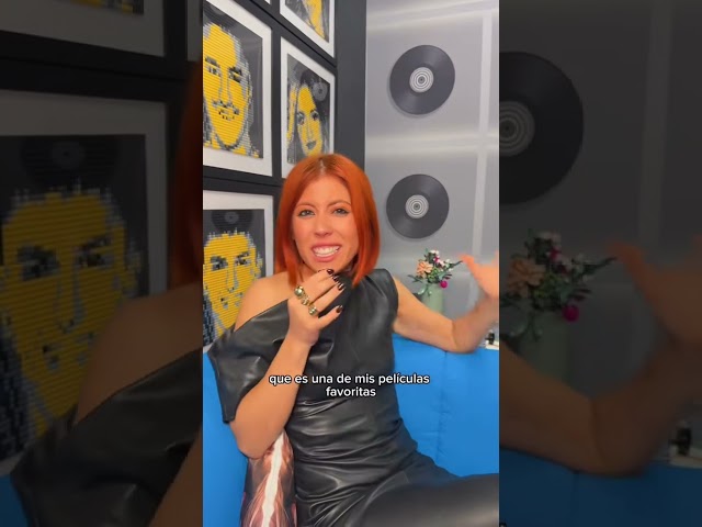 Vídeo relacionado con [Merchandising Exclusivo] Empieza OT, Acaba MI Vida Social Camiseta