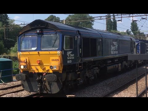 66429 pulls a Tesco train (from Daventry) through Northampton station 22/07/21