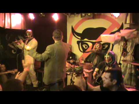 BICHETO - Igri na sudbata (Live @ Stroeja, Sofia - 15 January 2012)