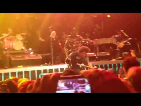 Sunrise, Florida Jake Clemons knee slides into Bruce Springsteen April 29th 2014