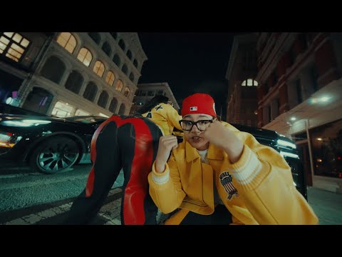 Erica Banks - TRAPSTAR (Ft Dro Montana) (Official Music Video)