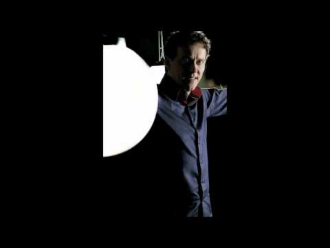 Dzenan Loncarevic 2011 ''Izbegavam'' OFFICIAL