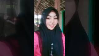 Download lagu Hiburan Dunia Halu mp3