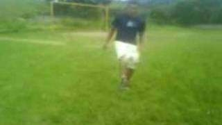 preview picture of video 'Soccer freestyle El paraíso, Honduras  jimmy  v1.3gp'