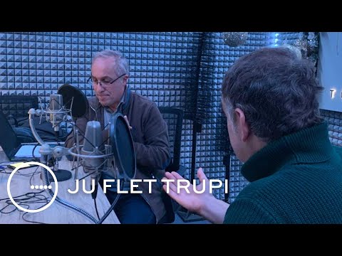 Si komunikojmë verbalisht nëpërmjet vetullave?