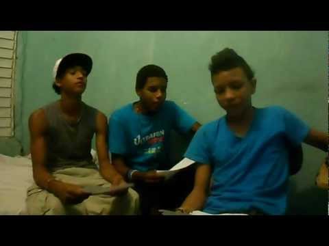 Dando payola en facebook El Peluche Mueka ft tommy