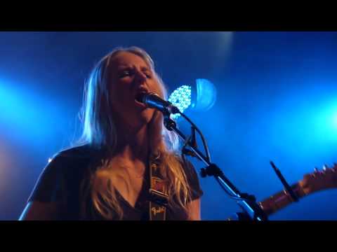 Lissie - Record Collector live Liverpool O2 Academy 15-12-10