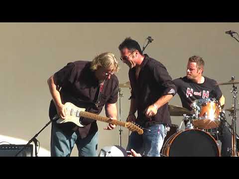 Awesome Blue Rooster  Hot and Sweaty   Blues on the Chippewa Aug 1, 2015...Fantastic!!