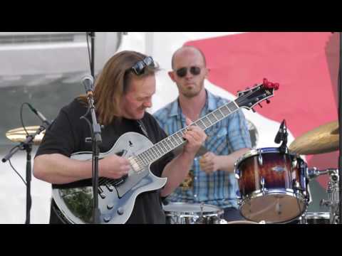 Back At the Chicken Shack - by Clint Strong at the 2016 Dallas International Guitar Show