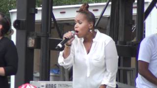 Mary Mary &quot;Shackles (Praise)&quot; live at Chicago Gospel Music Festival 2012