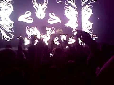 Tiesto   sickass drop