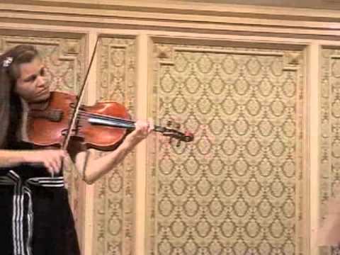 Cornelia Petroiu playing MOVEMUR III, by Iancu Dumitrescu