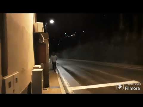 Bahnhof Stresa Hbf (T.73-74)-m. Güterzug, .EC n. Milano Centrale über Arona in Italien am 21.10.23.