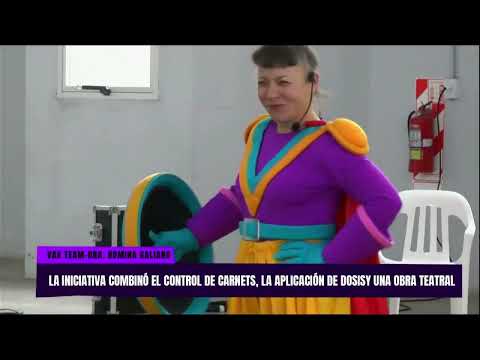 VAX TEAM EN CERES   LA INICIATIVA COMBINÓ EL CONTROL DE CARNETS, LA APLICACIÓN DE DOSIS Y UNA OBRA T