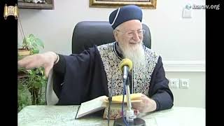 גאולתם של ישראל - הלכות שמו"ת  - פרשת שמות תשס"ח - מרן הרב מרדכי אליהו (הרב מרדכי אליהו זצ"ל) - התמונה מוצגת ישירות מתוך אתר האינטרנט יוטיוב. זכויות היוצרים בתמונה שייכות ליוצרה. קישור קרדיט למקור התוכן נמצא בתוך דף הסרטון