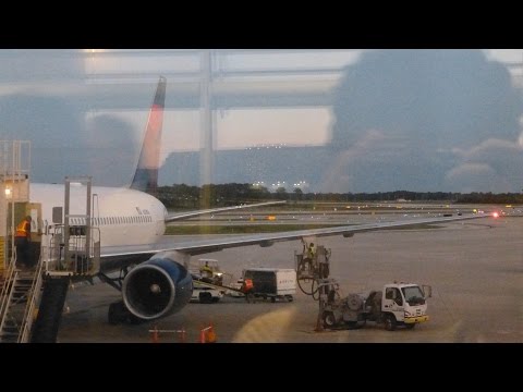 Delta B767-300 Detroit (DTW) - Orlando (MCO) Flight Experience