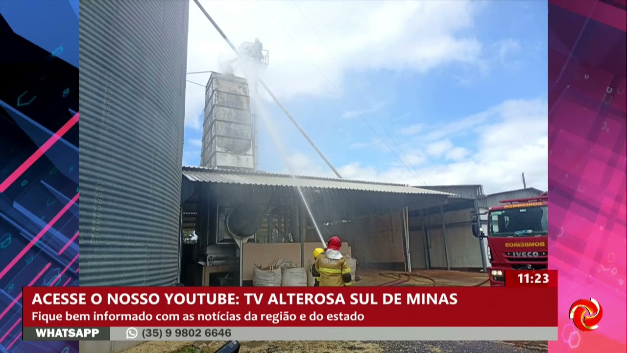 Bombeiros combatem incêndio em silo em Três Corações