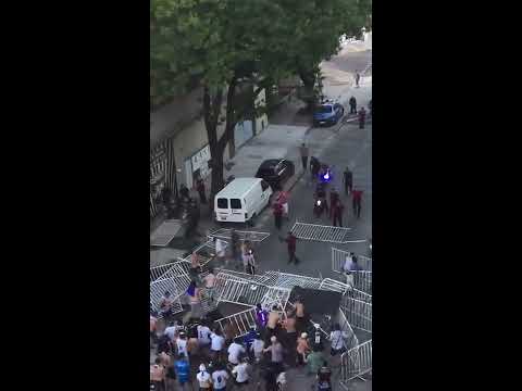 INCIDENTES Batalla campal entre POLICÍA DE LA CIUDAD e hinchas de ALL BOYS