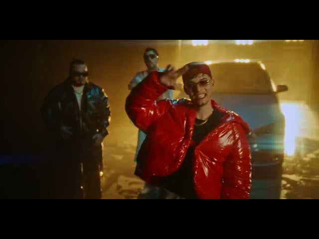Bandana von Kkevin & Desh & Young Fly ((jetzt ansehen))