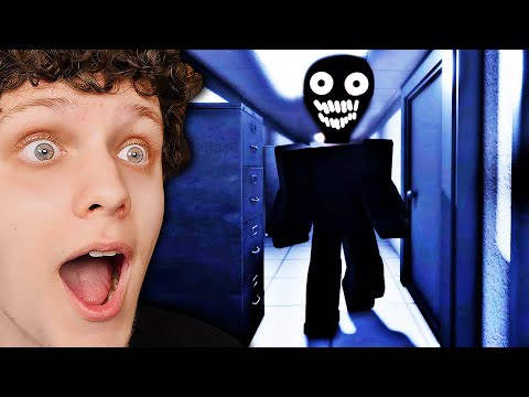 THE INTRUDER HAS BREAKEN INTO THE MALL! ROBLOX THE INTRUDER